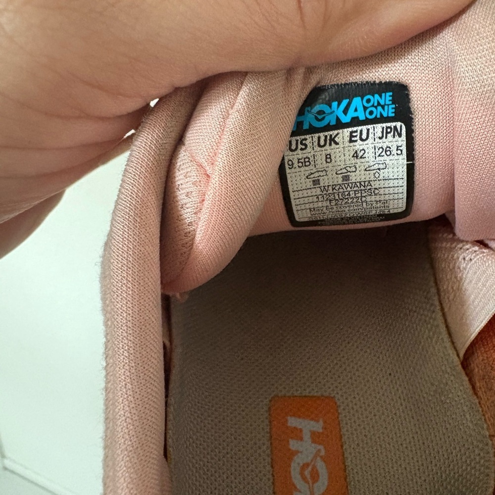 HOKA Women's Kawana running shoes in the "Peach Parfait/Shell Coral size 9.5B - Picture 3 of 5